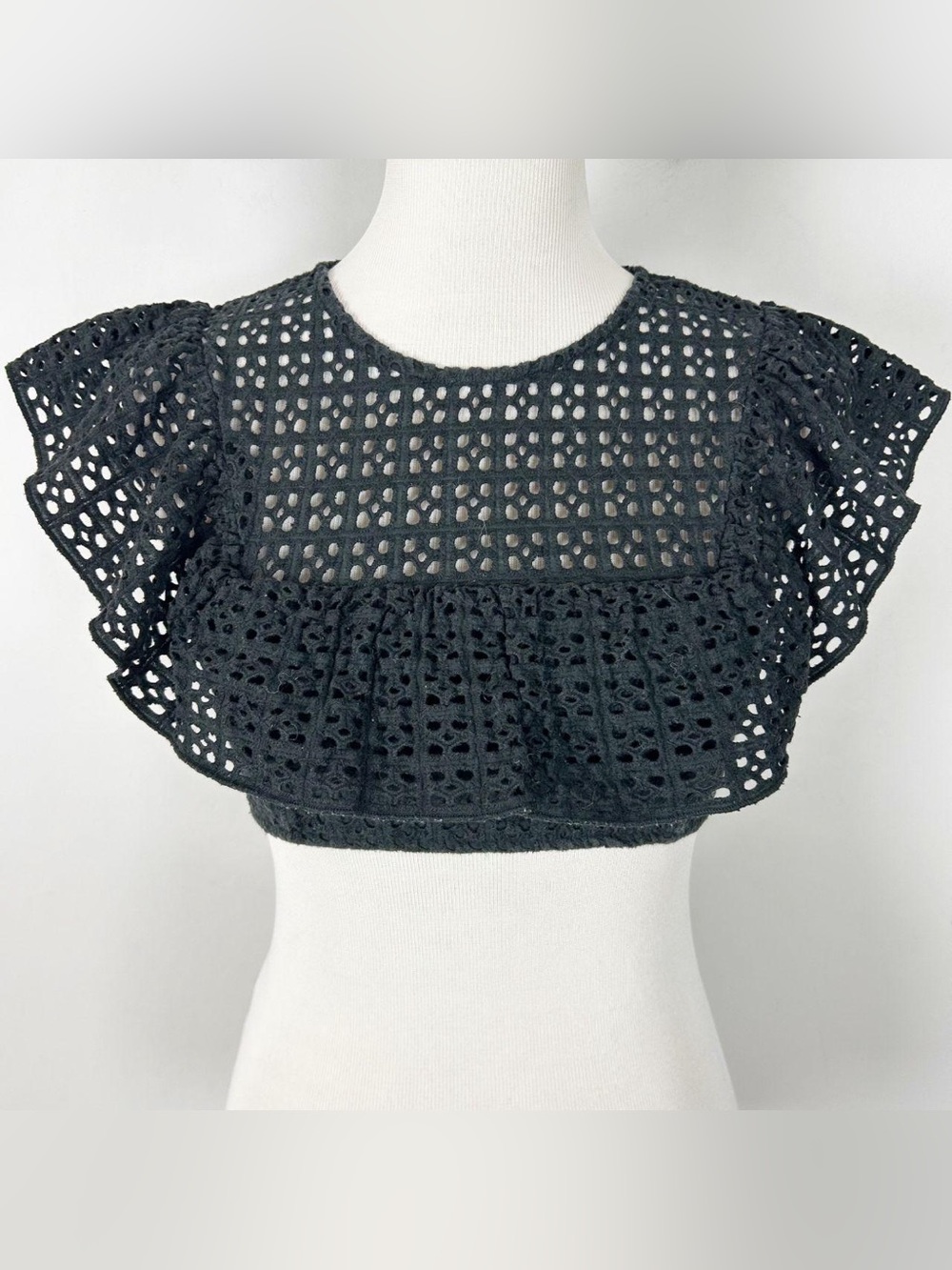 Urban outfitters Black Crochet Ruffle Crop Top size small